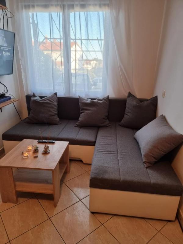 Apartmani Petra PUY Eksteriør bilde