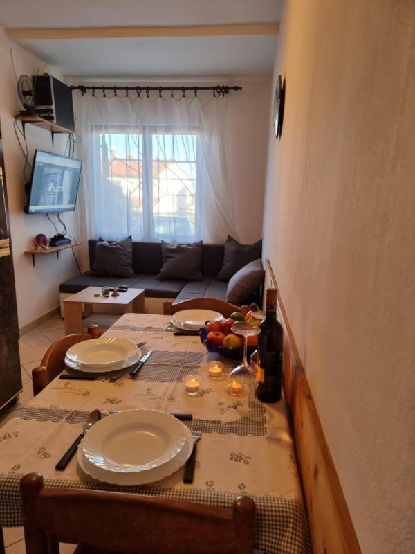 Apartmani Petra PUY Eksteriør bilde