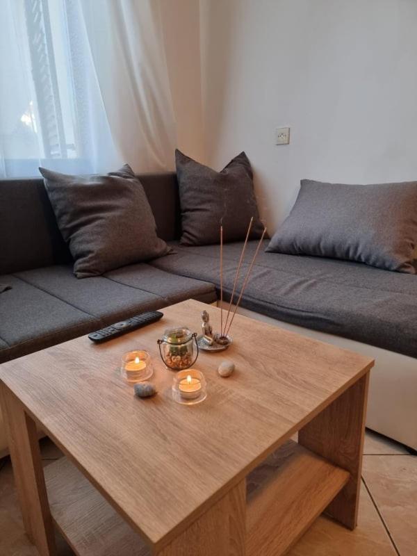 Apartmani Petra PUY Eksteriør bilde