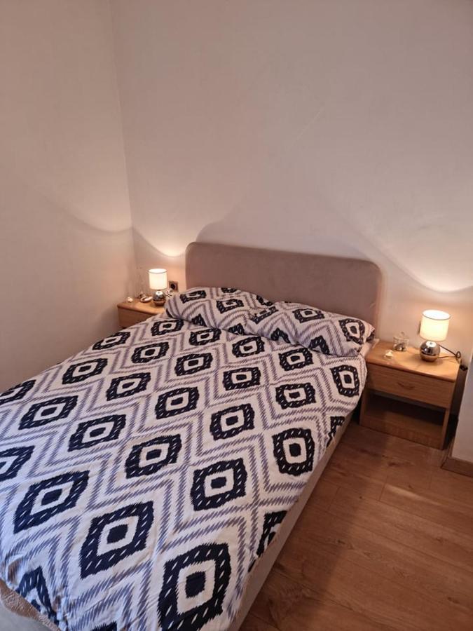 Apartmani Petra PUY Eksteriør bilde